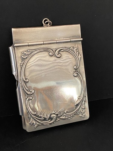 Ancien porte carnet - bal, en